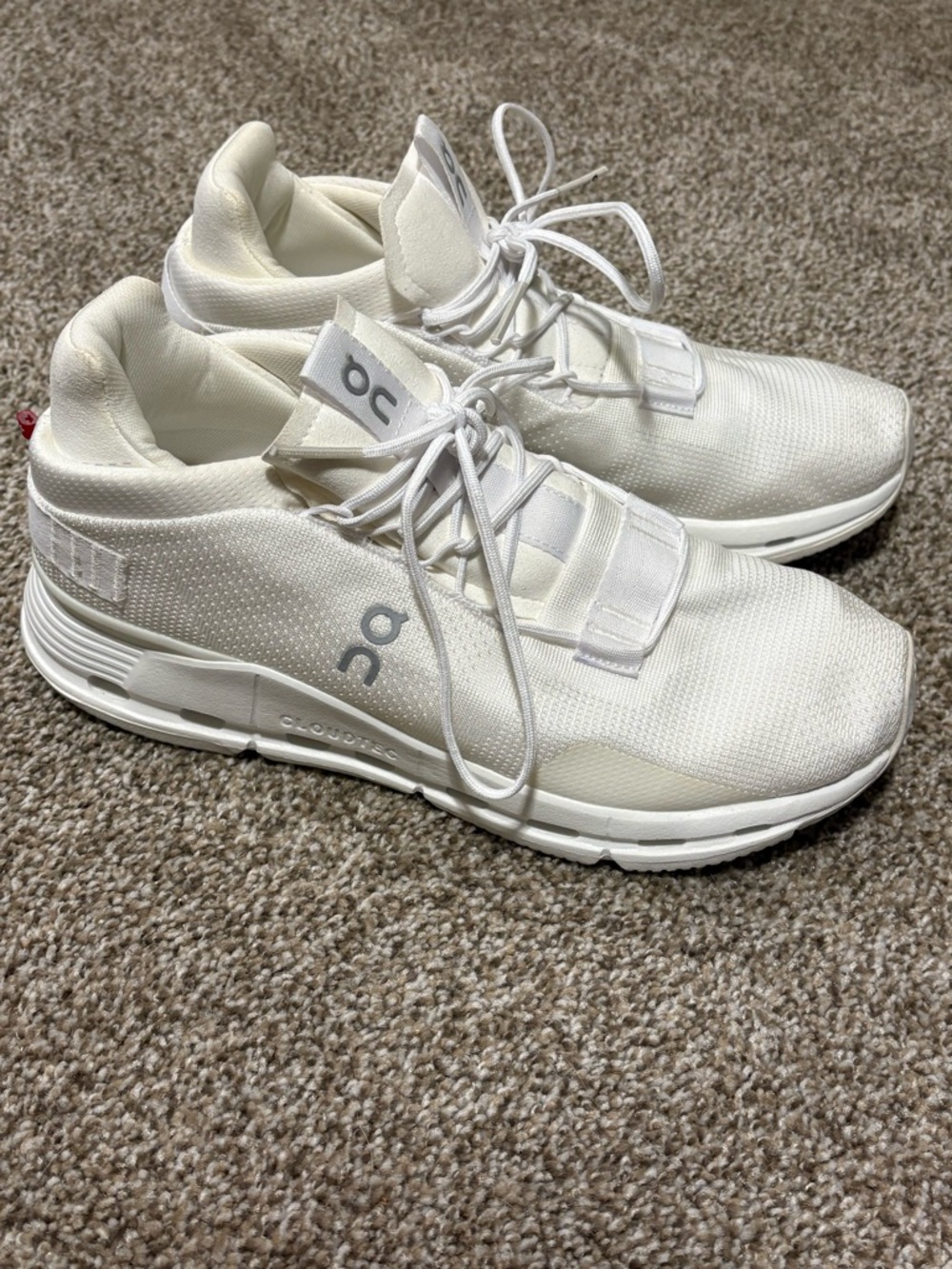 On Running Men's 8.5 - Cloudnova 2 in All White